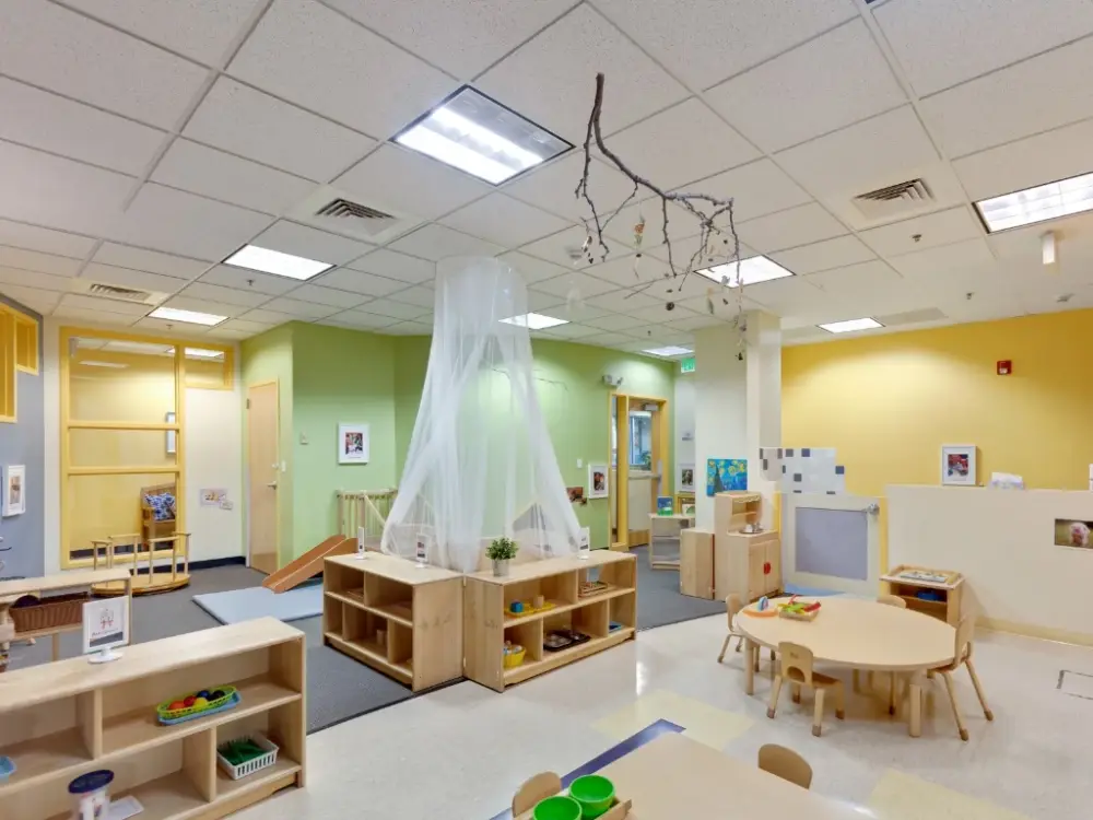 Bright Horizons Montessori at Fiddler's Green, Greenwood Village