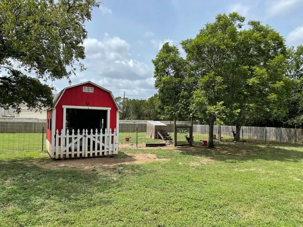 Good Earth Farm School, Leander