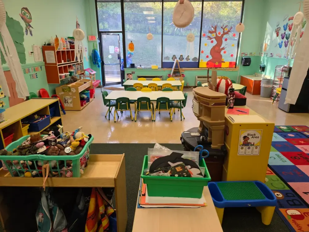 Kidz Paradise Child Daycare Center, West Lawn