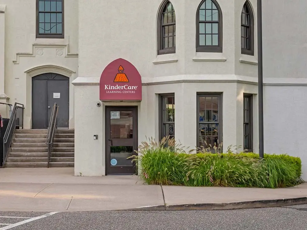 Kindercare Learning Centers LLC. in Manhasset, NY