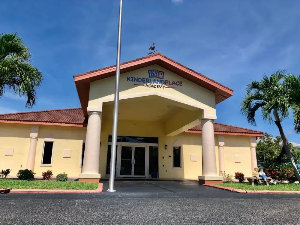 Kinderland Place, Fort Myers