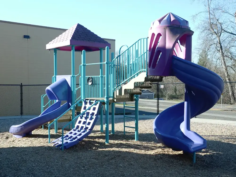 La Petite Academy of Milton (2800 Milton Wy #16) in Milton, WA