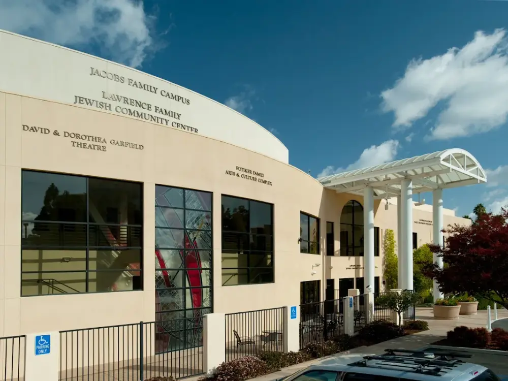 Lawrence Family Jewish Community Center, La Jolla