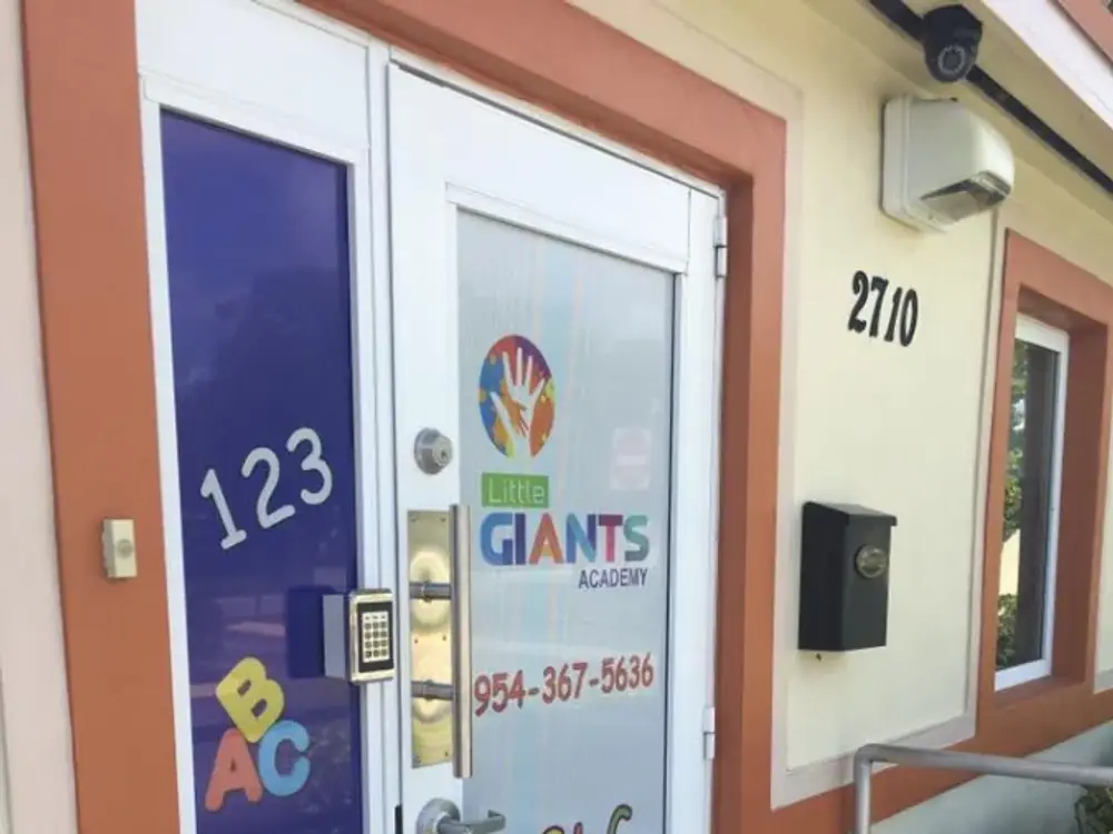Little Giants Academy, Hollywood