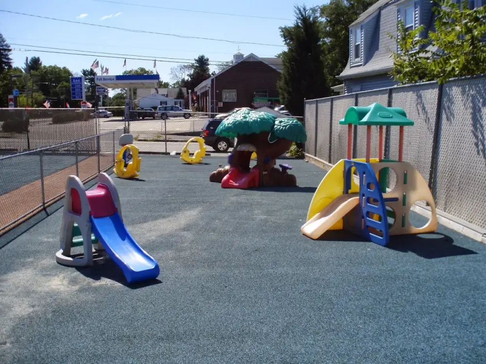 Little People's College (4241 Acushnet Avenue), New Bedford