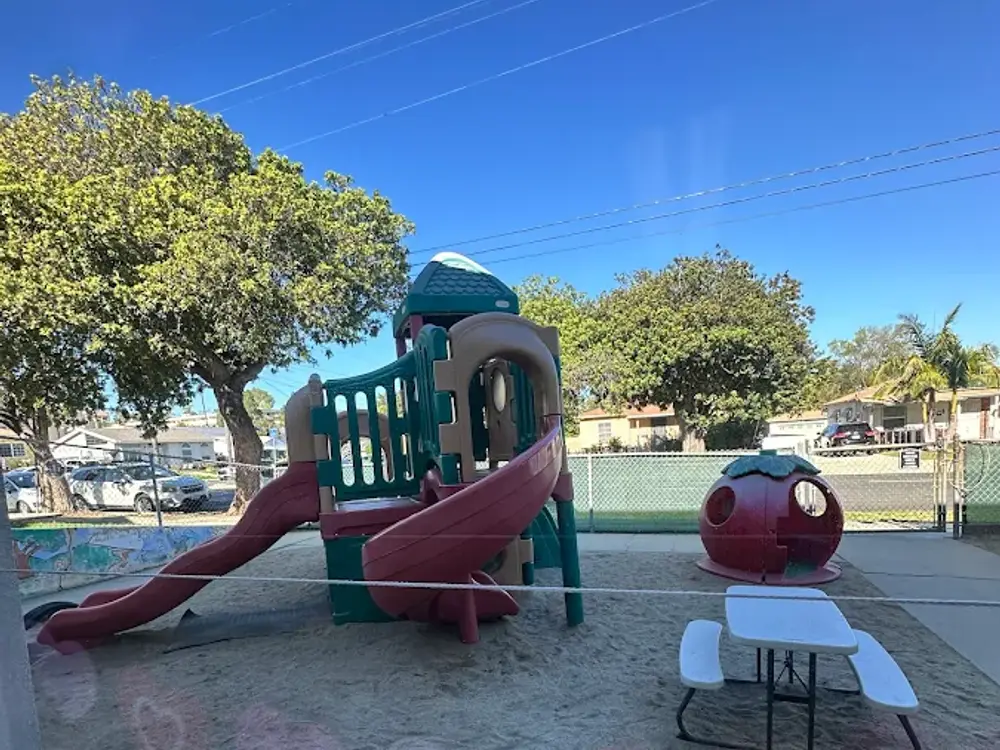 Look Who's Learning Pre-School, San Pedro