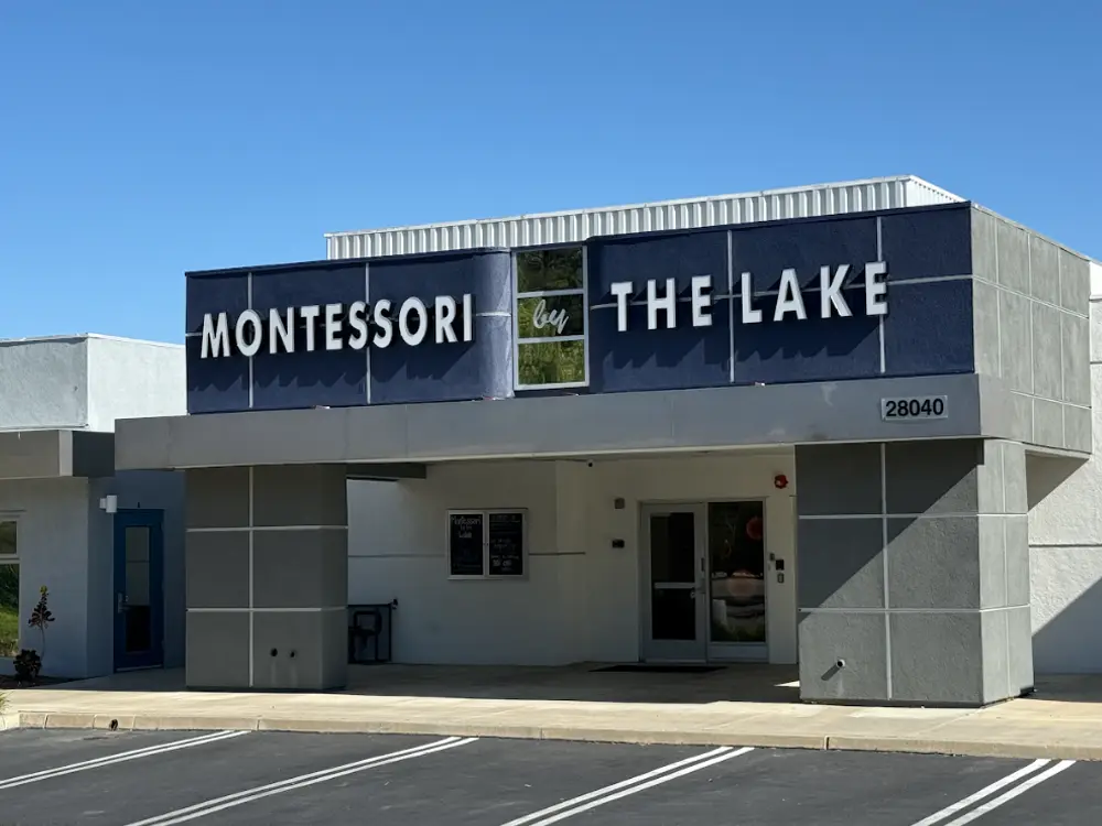 Montessori By The Lake, Castaic
