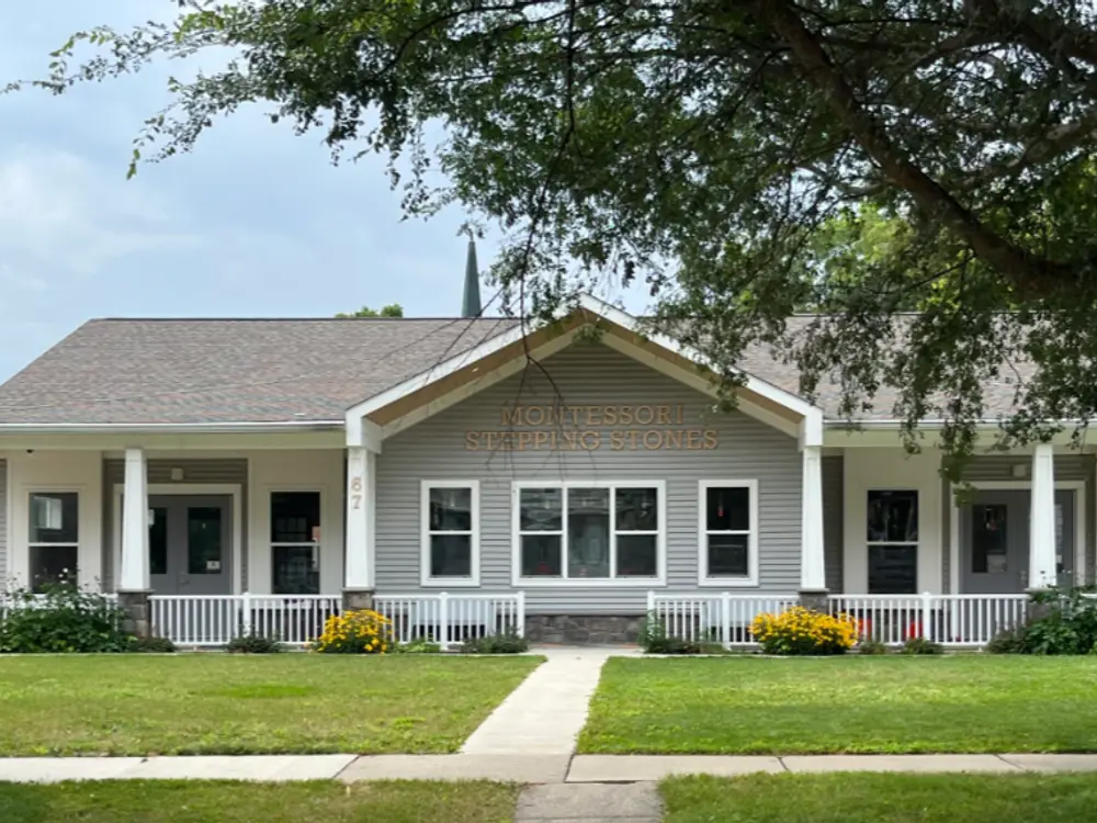 Montessori Stepping Stones (174 Cass Ave), Mount Clemens