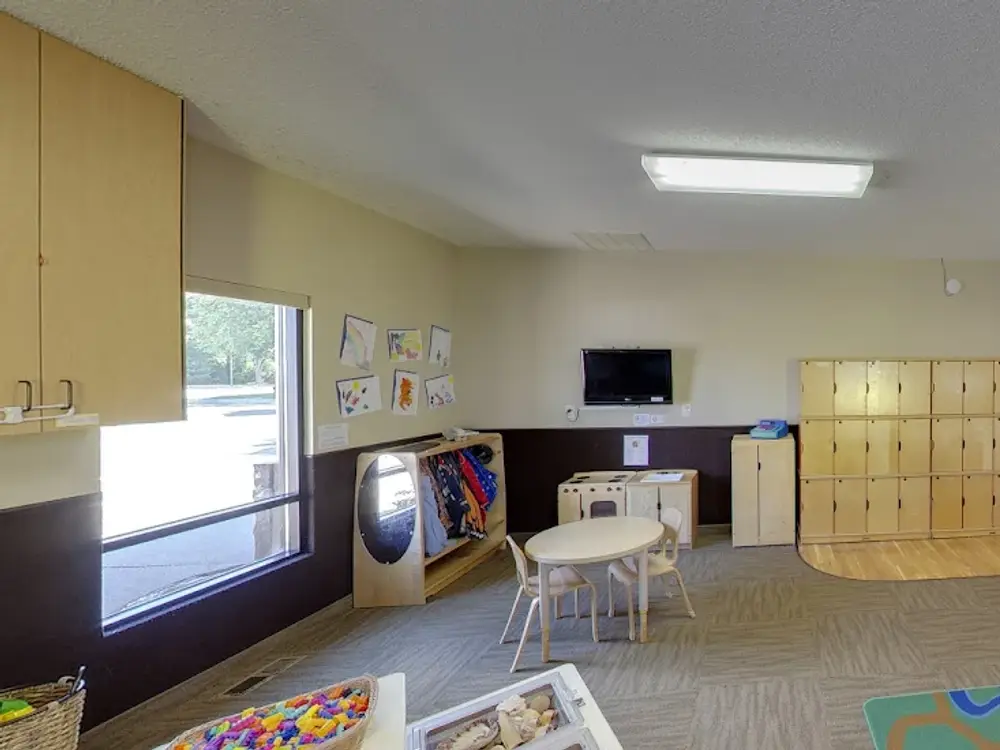 New Horizon Academy (4300 Lexington Ave S), Eagan