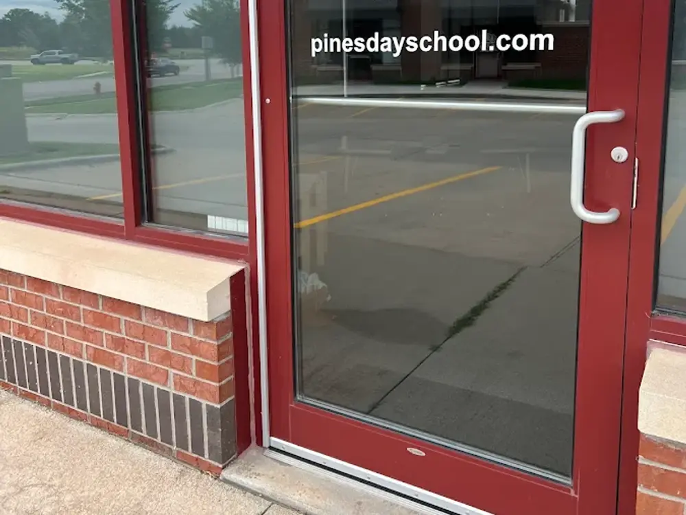 Pines Day School, Lincoln