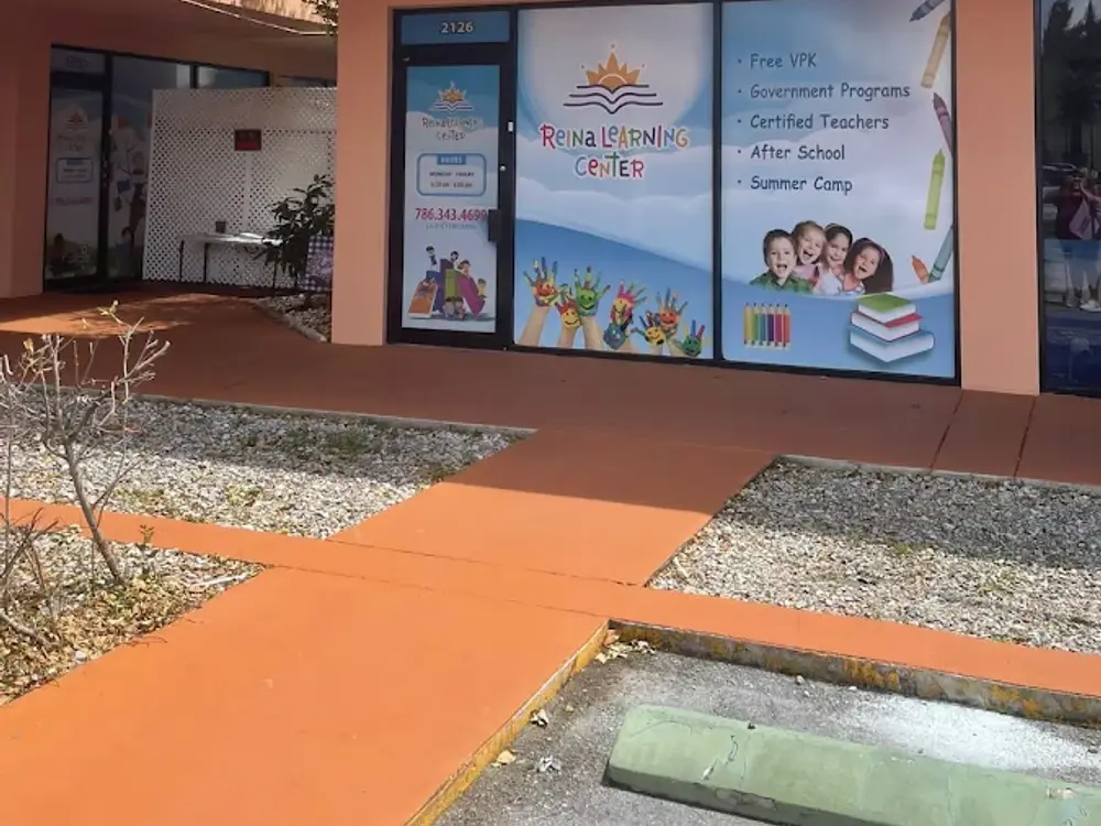 Reina Learning Center (2122 W 68th St), Hialeah
