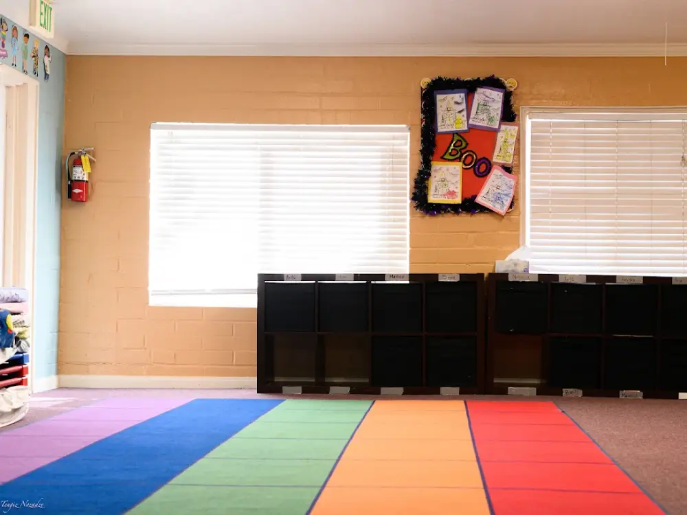 Royal Montessori School, Reseda