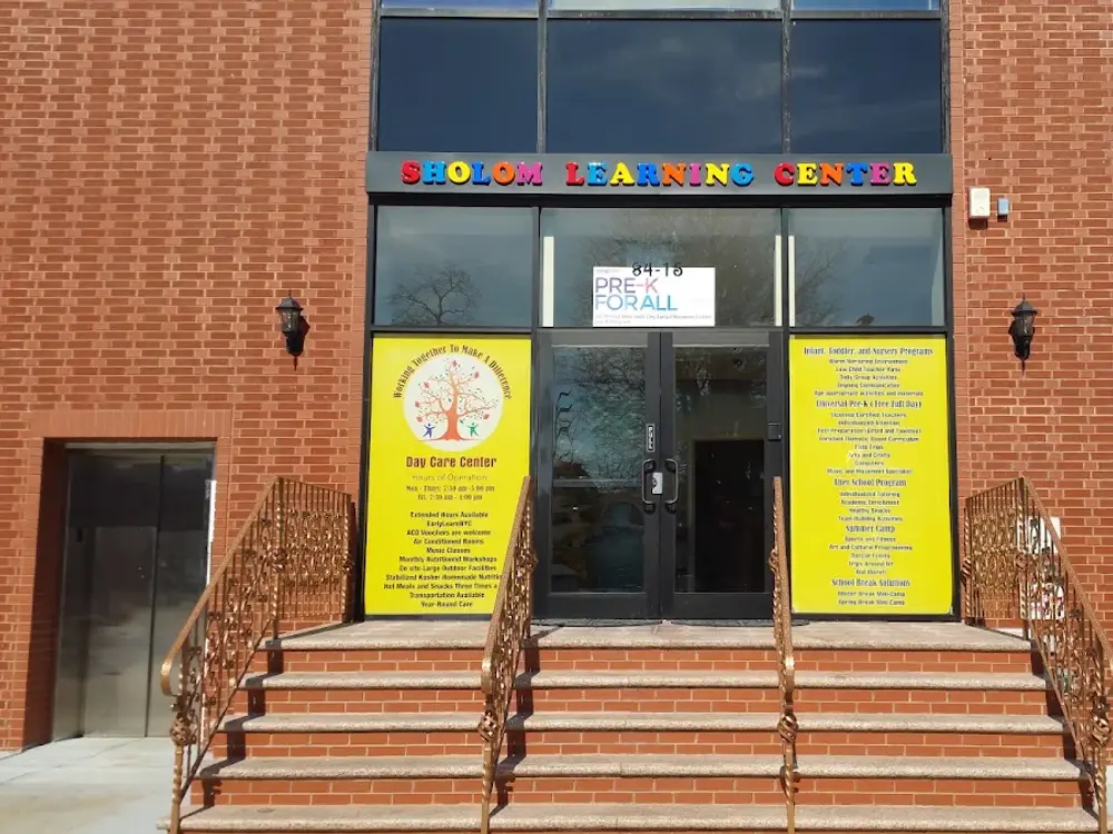 Sholom Learning Center - Daycare Kew Gardens (84-15 Beverly Road), Queens