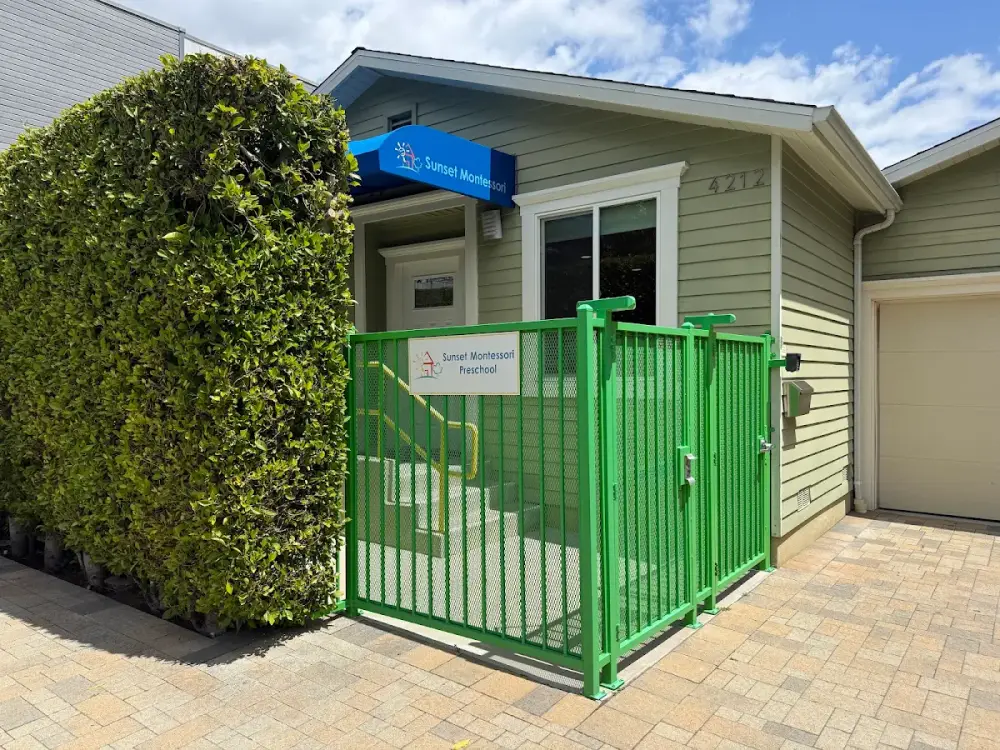 Sunset Montessori Preschool, Studio City