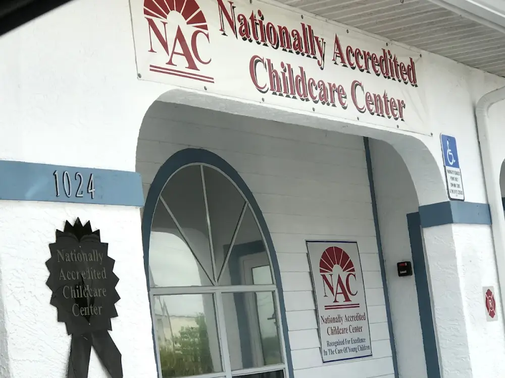 Wellington Academy (1024 SE 10th St) in Cape Coral, FL